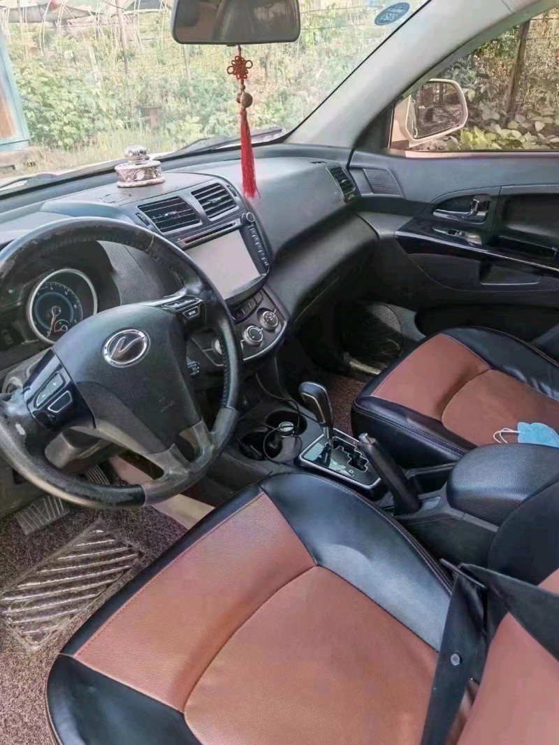 济南15年陆风X53