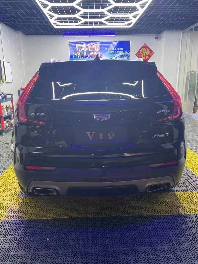 邯郸20年凯迪拉克XT47