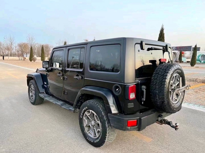 枣庄15年Jeep牧马人7