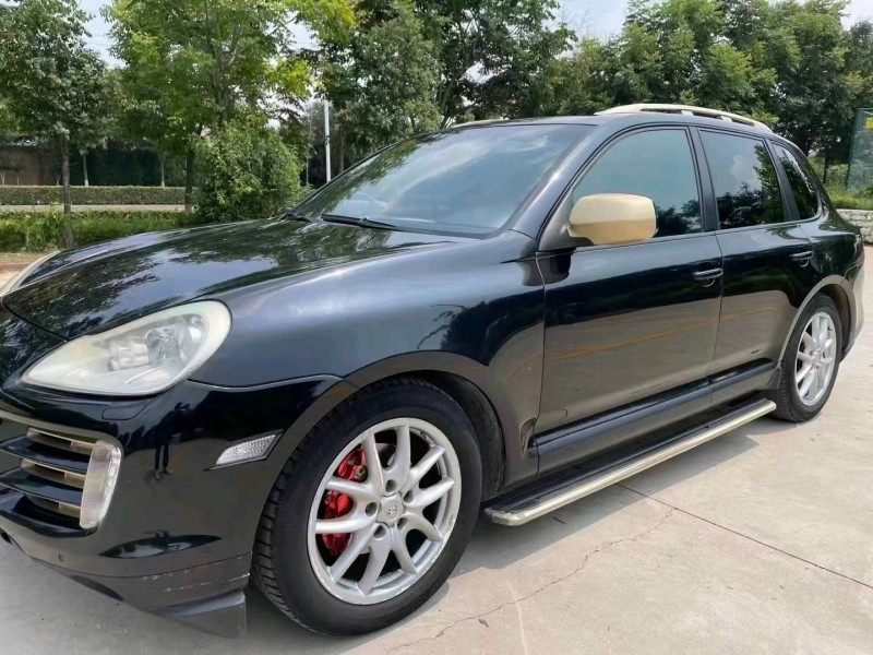 淮南10年保时捷卡宴8