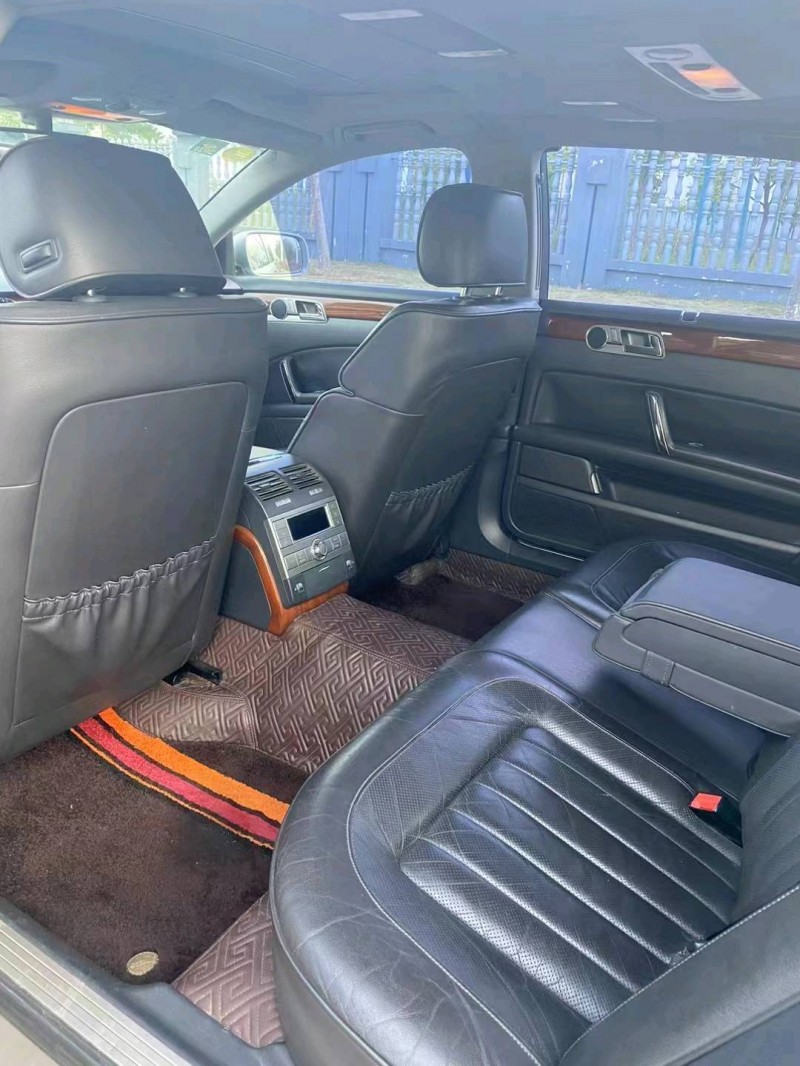 宜昌10年大众辉腾4