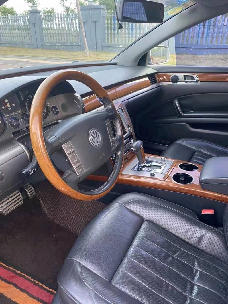 宜昌10年大众辉腾2