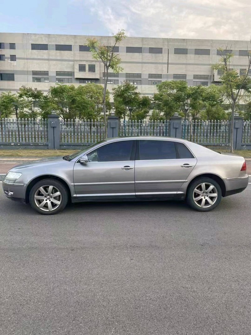 宜昌10年大众辉腾1