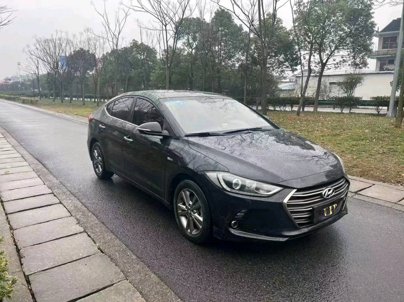 嘉兴17年现代领动9