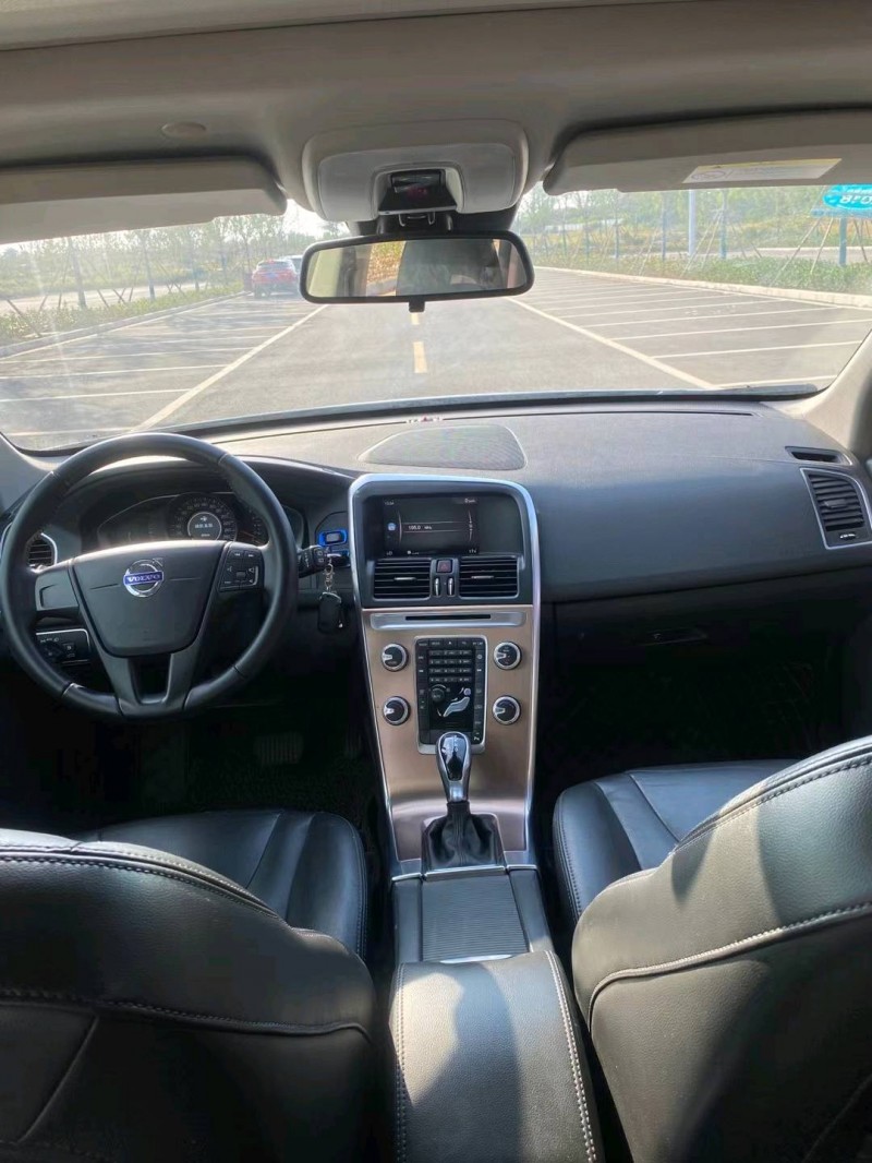 徐州17年沃尔沃XC605