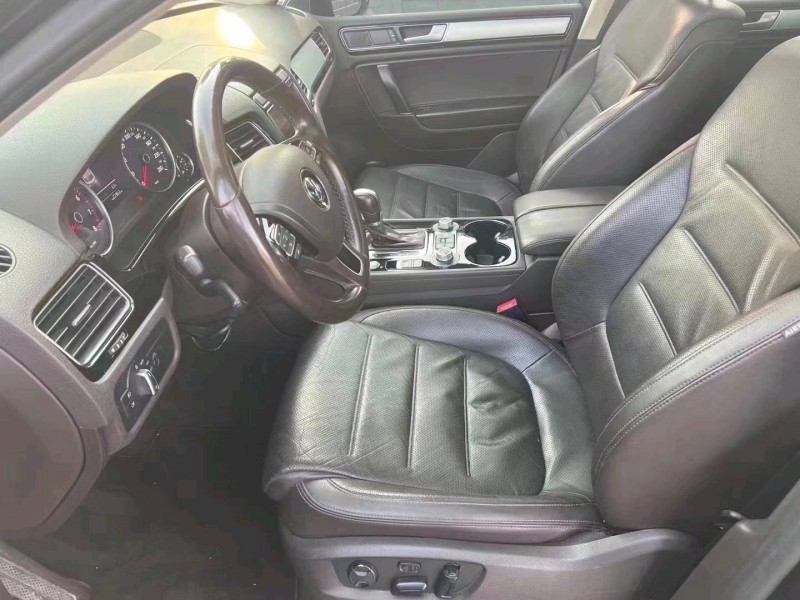 邯郸17年大众途锐8