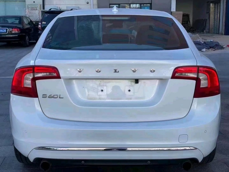 枣庄16年沃尔沃S60L8