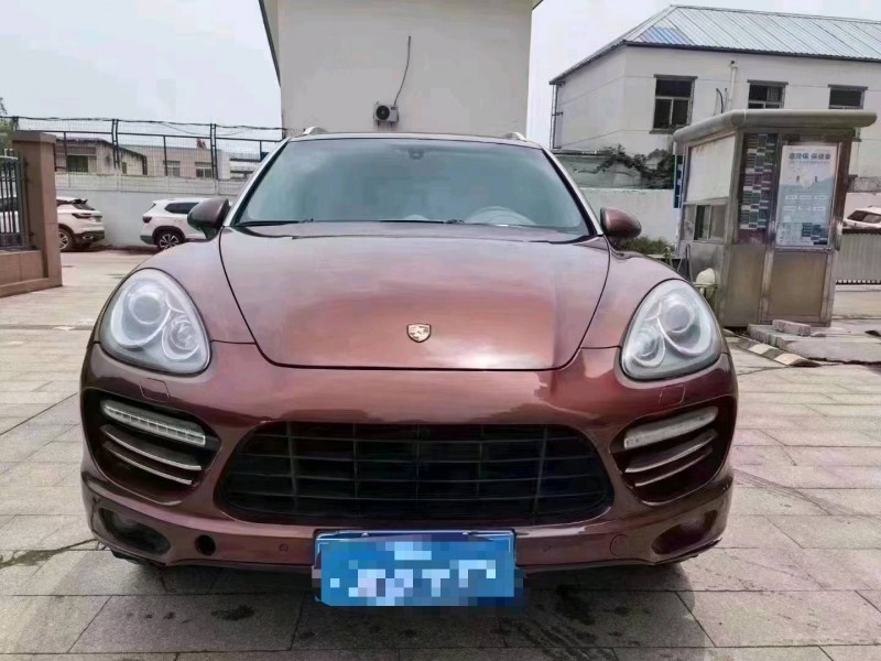 北京13年保时捷卡宴7