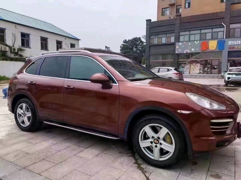 北京13年保时捷卡宴5