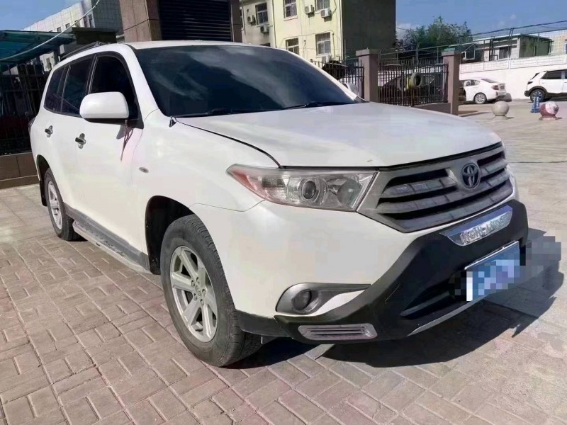 北京13年丰田汉兰达8