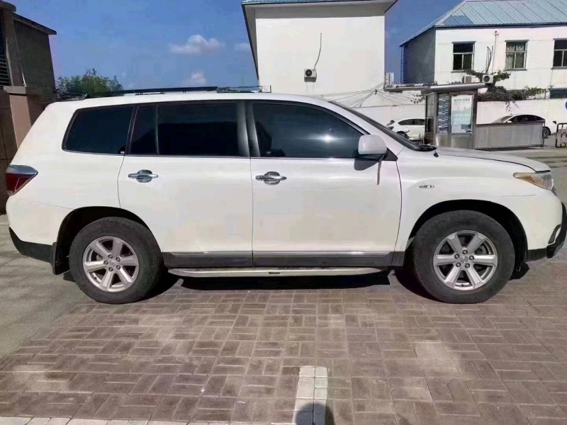 北京13年丰田汉兰达7