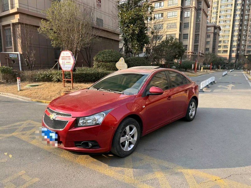 济南13年雪佛兰科鲁兹1