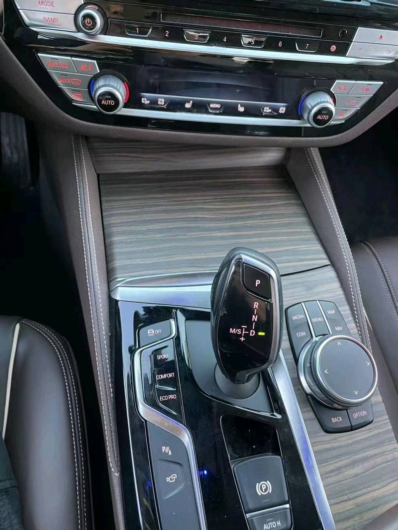 宜昌18年宝马5系8