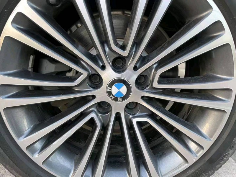 宜昌18年宝马5系9