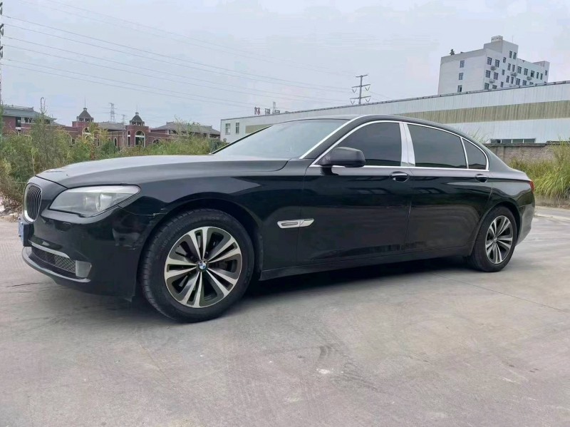 宜昌12年宝马7系2