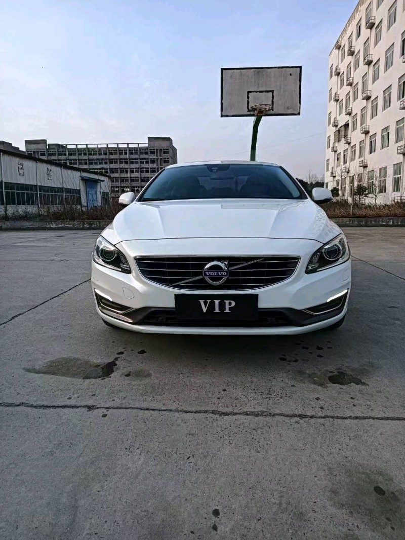 北京15年沃尔沃S60L1