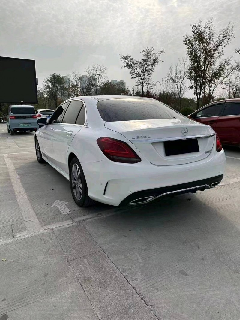 徐州21年奔驰C2