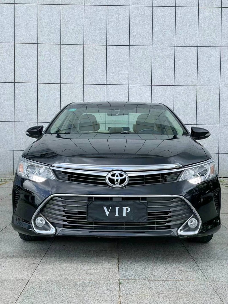 济宁16年丰田凯美瑞1