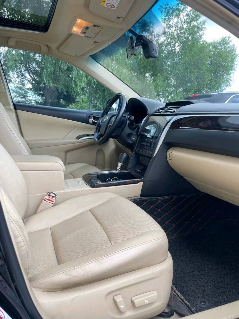 济宁16年丰田凯美瑞7