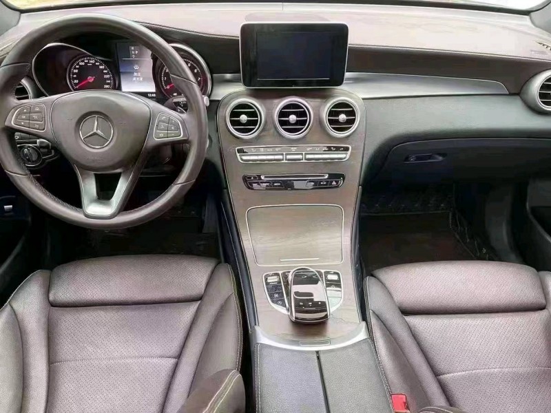 北京18年奔驰GLC5