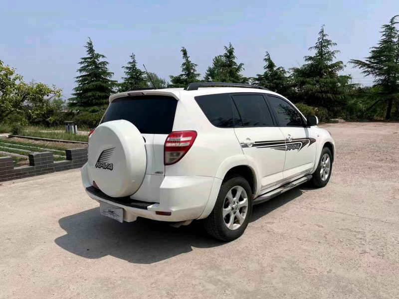 青岛10年丰田RAV4荣放7