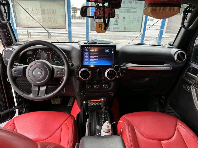 济南17年Jeep牧马人8