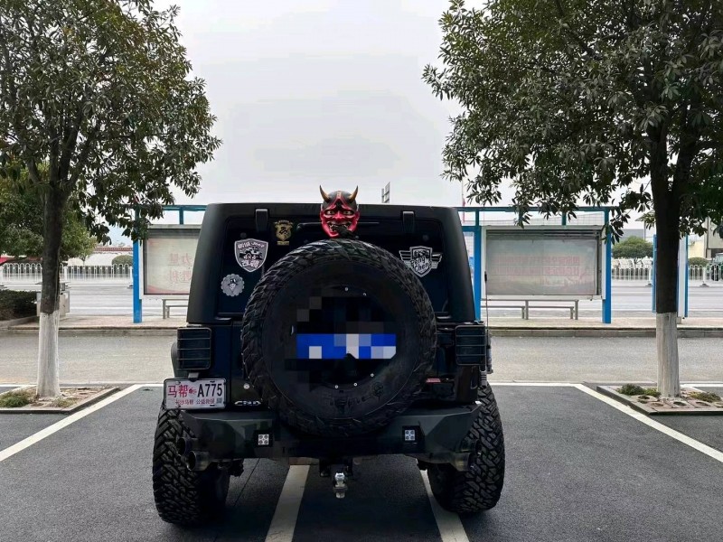 济南17年Jeep牧马人9