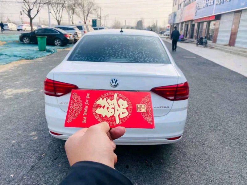 济南18年大众朗逸4