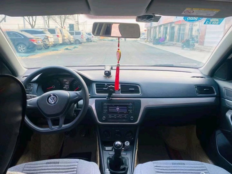 济南18年大众朗逸7