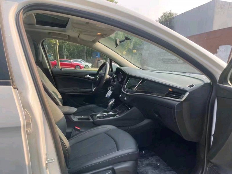 北京22年别克威朗7