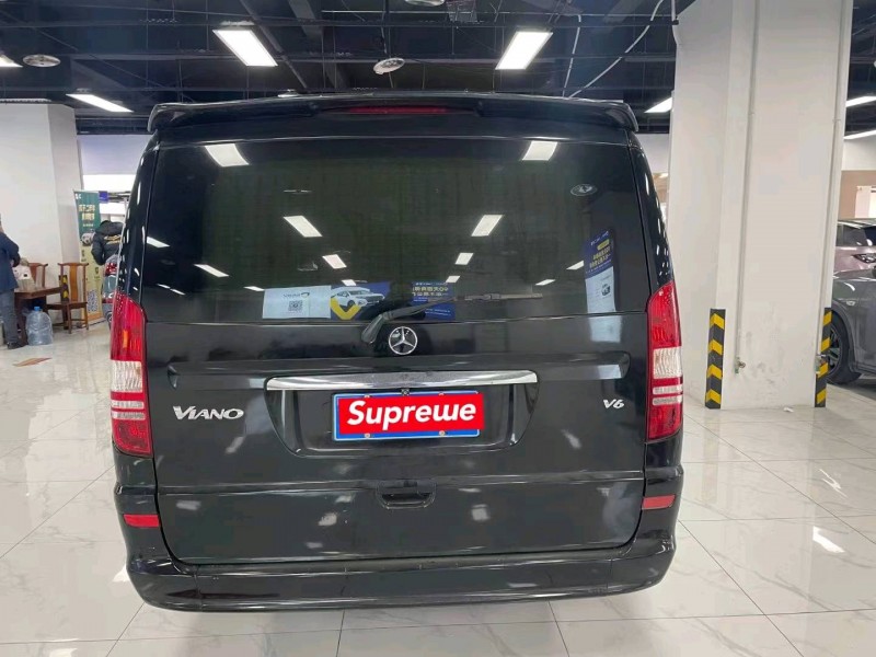 宜春12年奔驰威霆6