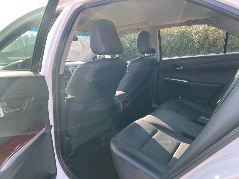 济南14年丰田凯美瑞3