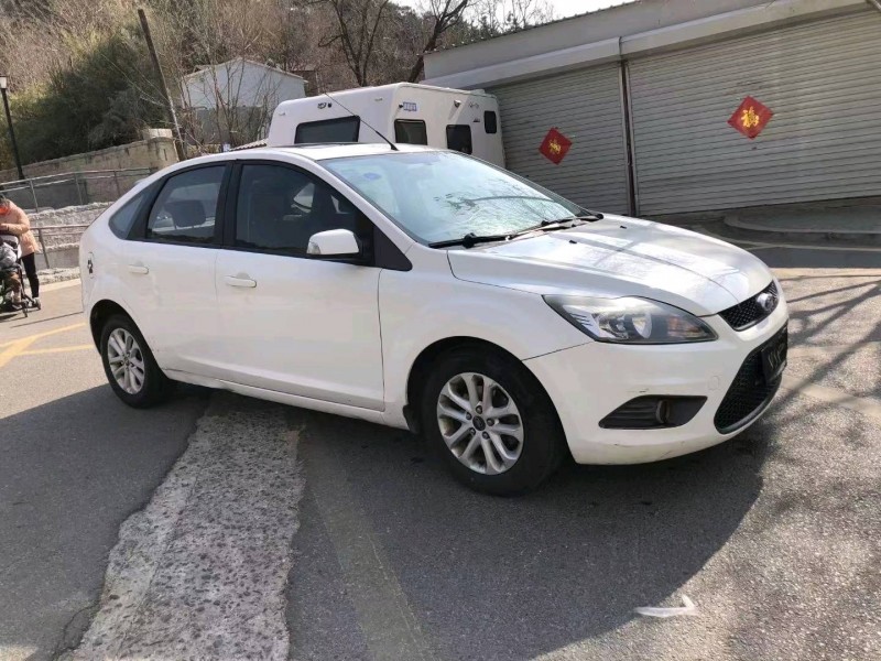 枣庄14年福特福克斯8