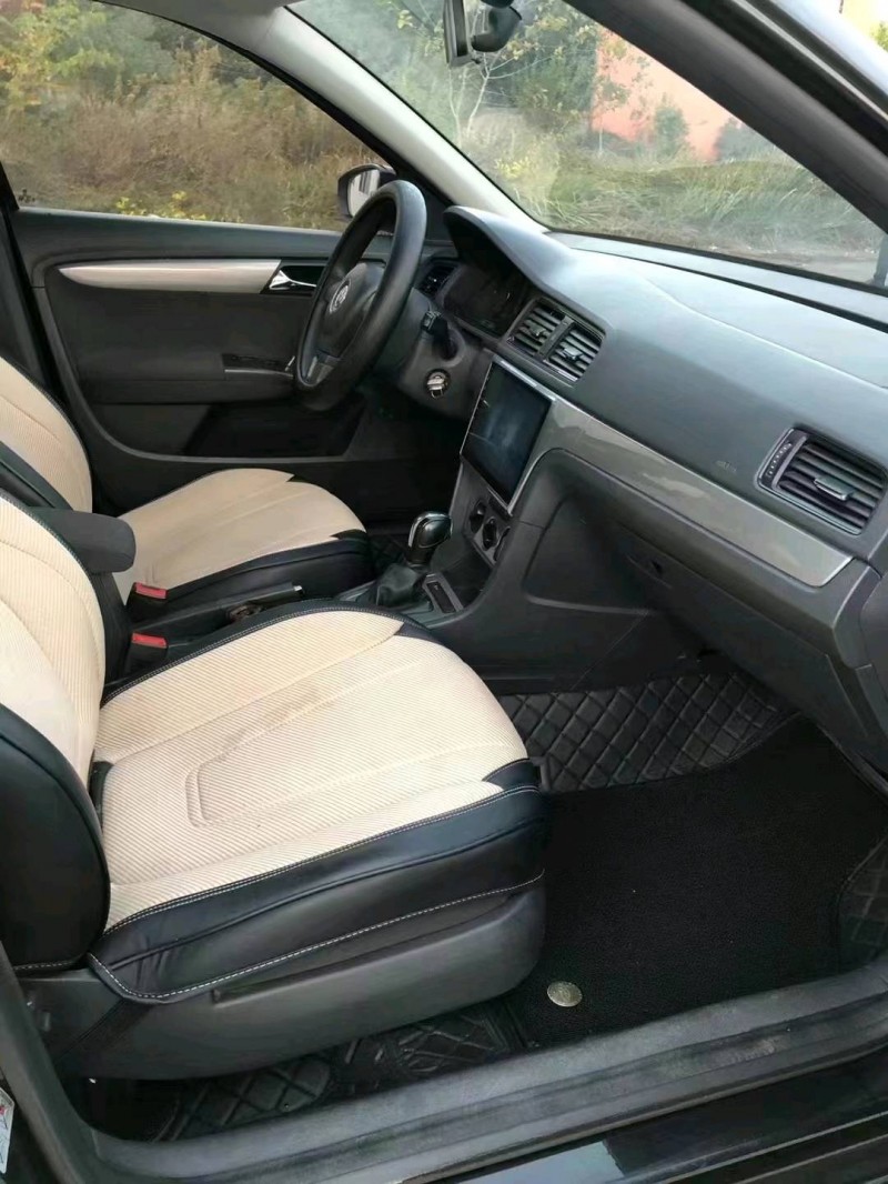 北京17年大众朗逸7