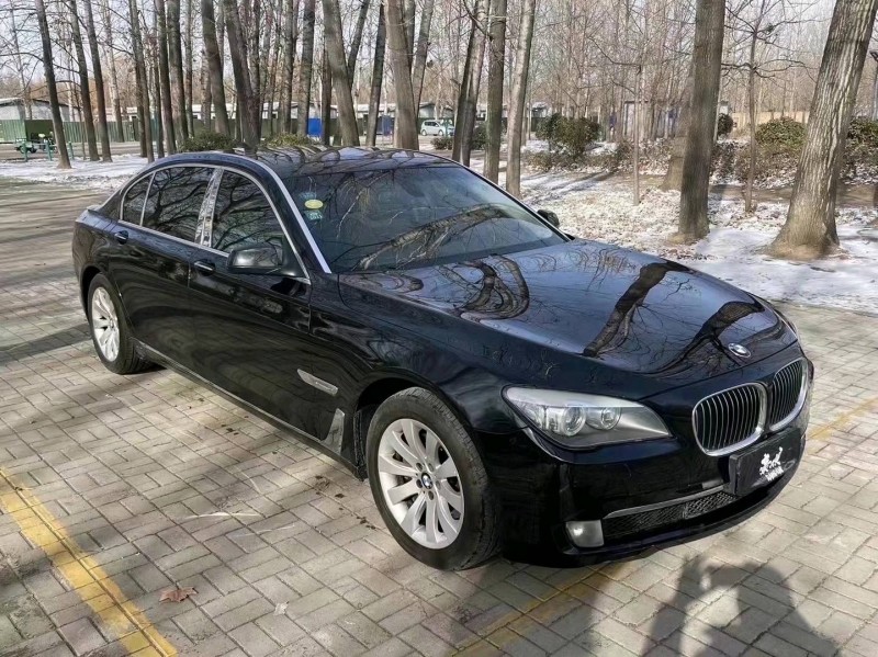 济宁11年宝马7系2