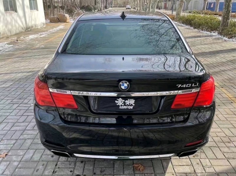 济宁11年宝马7系9