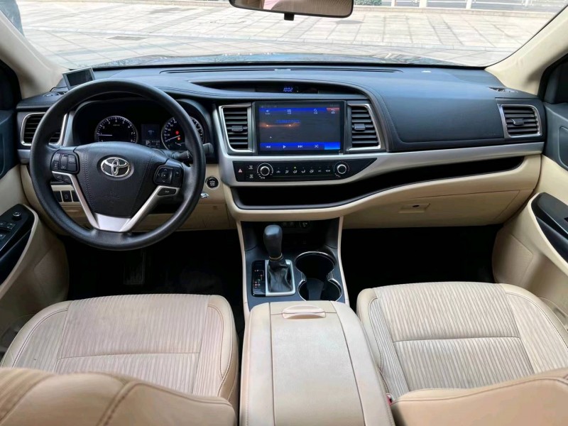 北京18年丰田汉兰达4