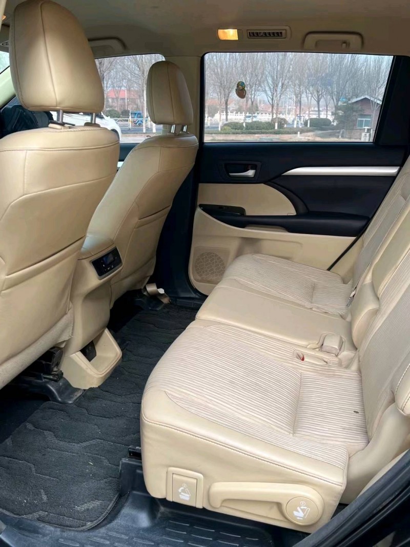 北京18年丰田汉兰达5