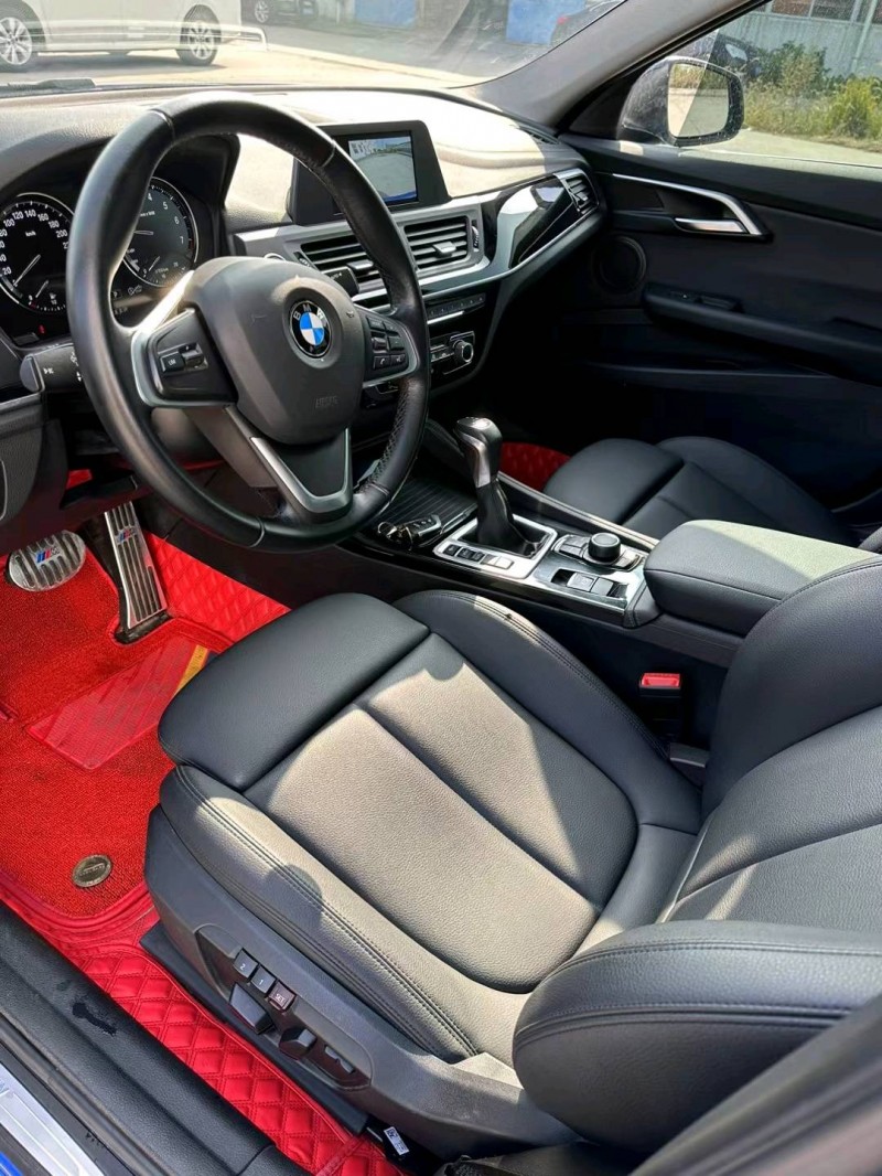 北京19年宝马1系5