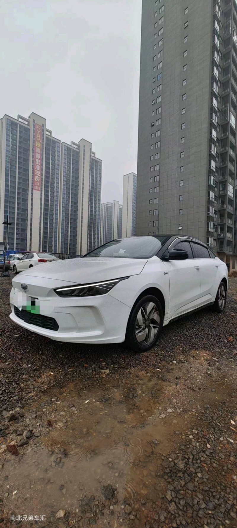 济南22年吉利几何2