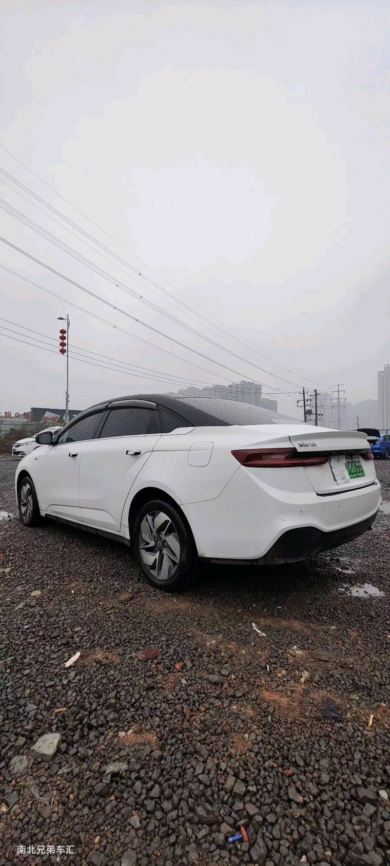 济南22年吉利几何3