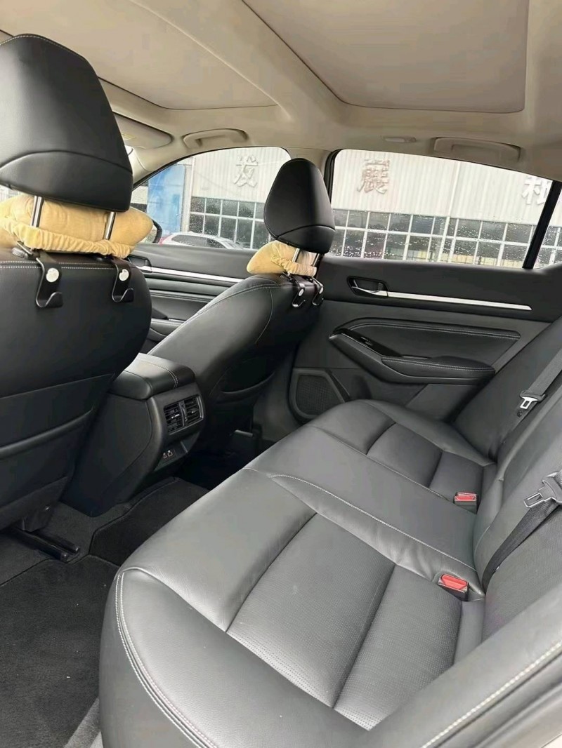 北京21年日产天籁5