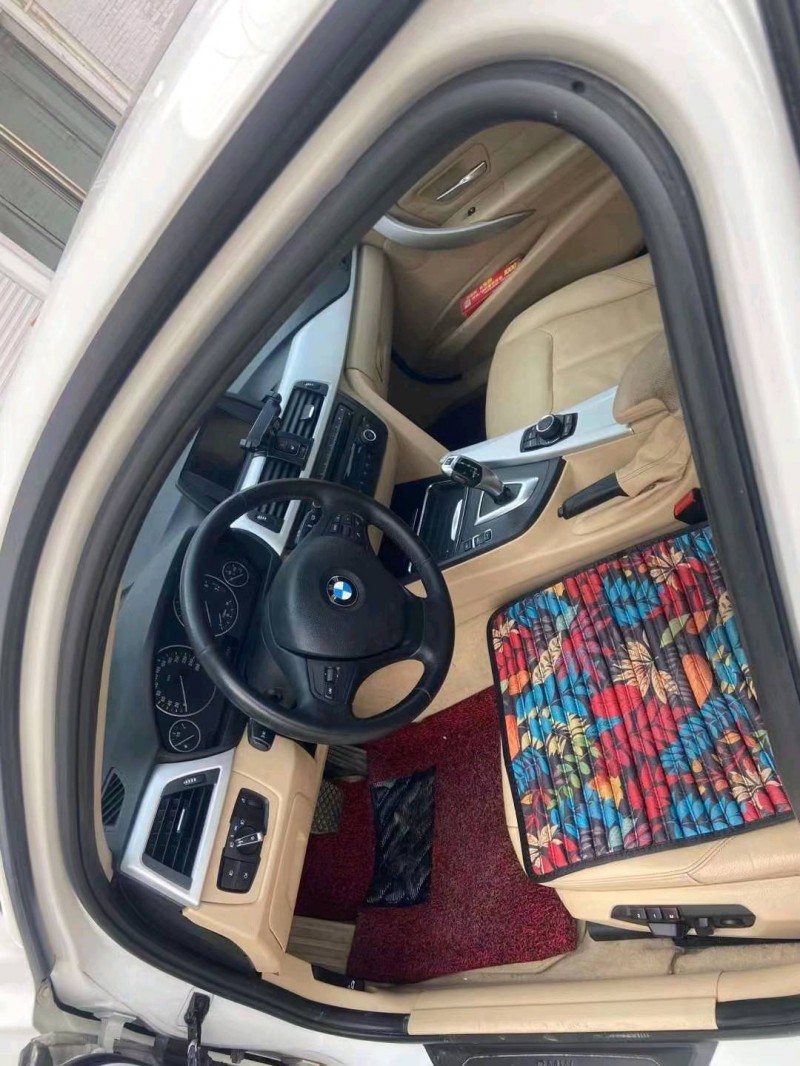 北京13年宝马3系4