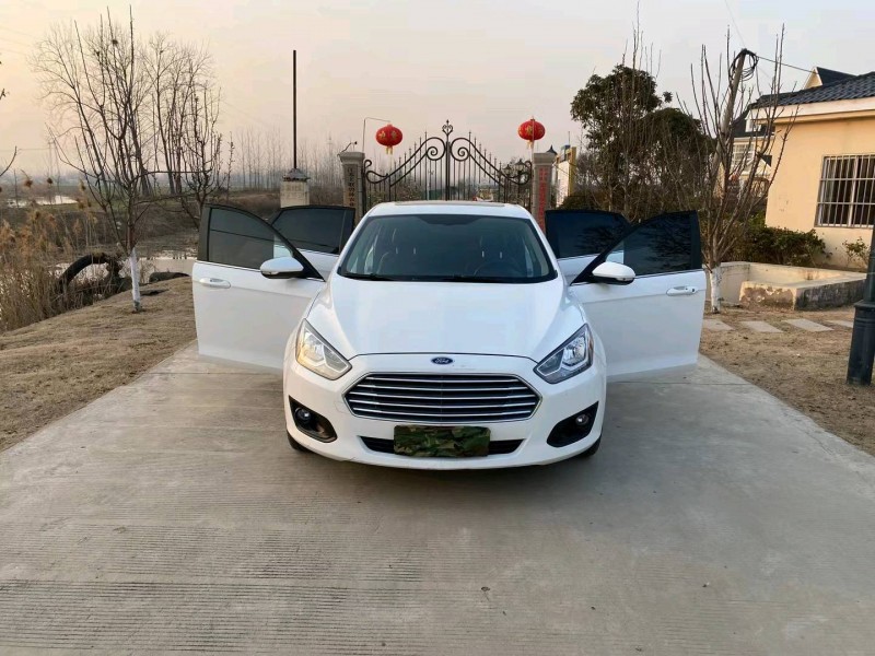 徐州18年福特福睿斯2