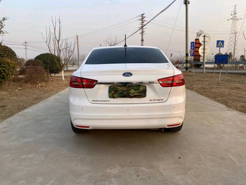 徐州18年福特福睿斯9