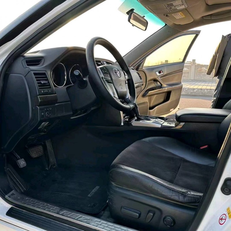 北京15年丰田锐志5