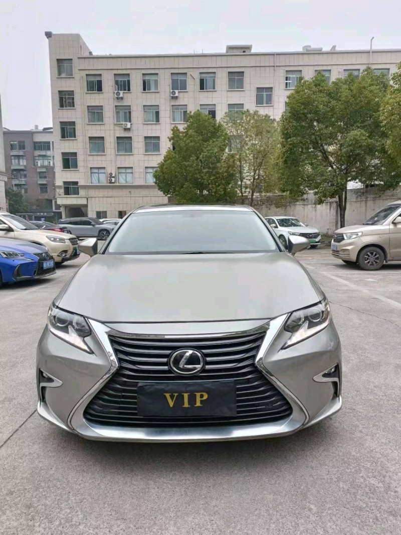嘉兴18年雷克萨斯ES6
