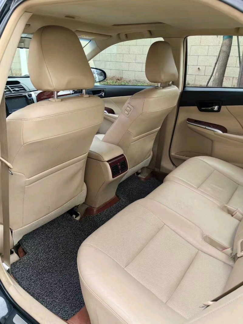 淮南13年丰田凯美瑞5