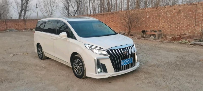 济南17年别克GL81