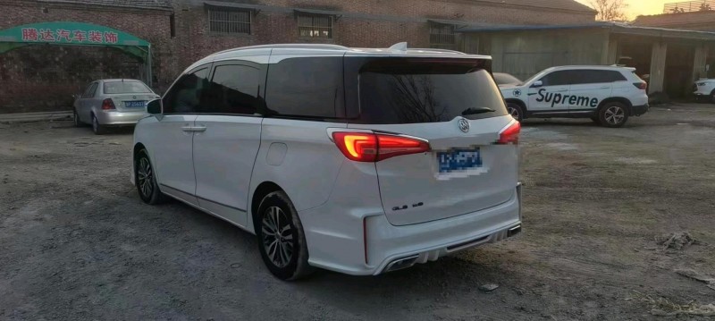 济南17年别克GL86